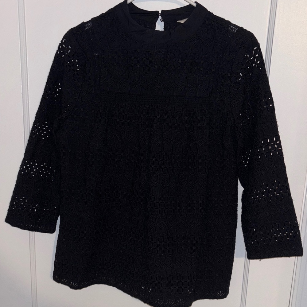 Vineyard Vines Elegant Black Lace Top